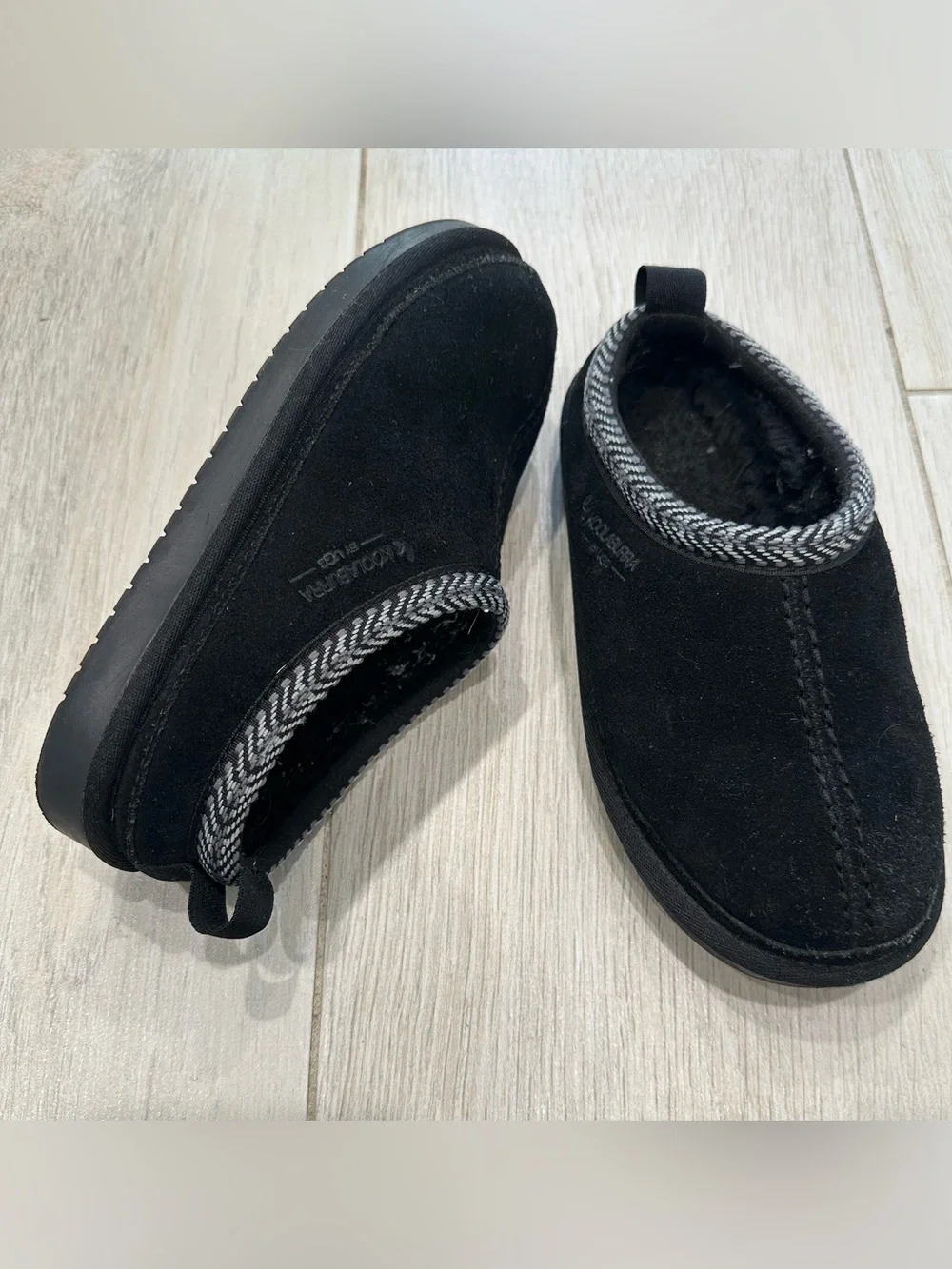 Koolaburra by UGG Kids Black Suede Shoes Girls Size 2